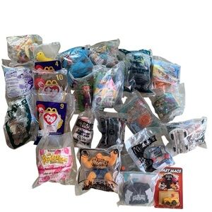 23 Mixed McDonald’s and Burger King kid toys some are vintage toys